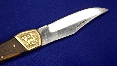 Зверско! Неизвестен наръга с нож 19-годишен