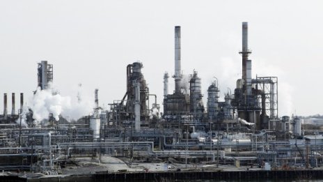 За Саудитска Арабия цените на петрола са политическо оръжие