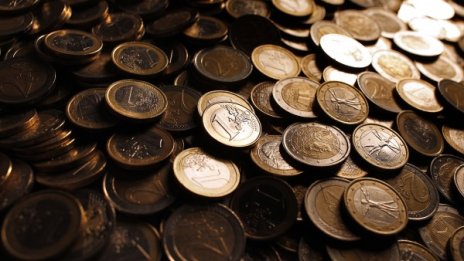 В Италия хванаха рекордно количество фалшиви монети от 1 и 2 евро