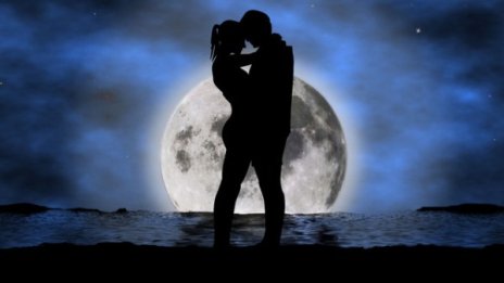 Вълнуващи секс пози за голям размер  