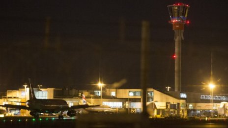 15-годишна джихадистка беше свалена от британски самолет