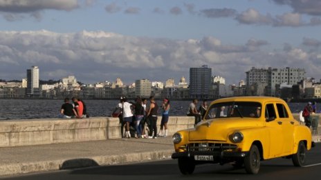 Туристическата индустрия вижда нови възможности заради помиряването Куба-САЩ