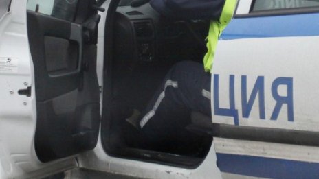 Убиха 32-годишен, животните му изпотъпкали двор в Цар Калоян