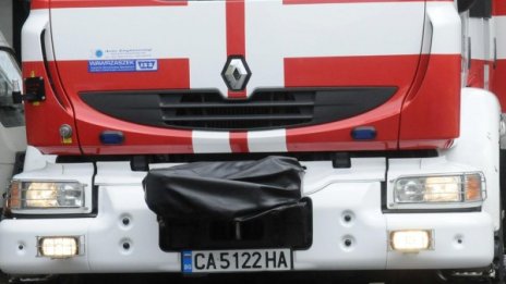 Момиче на 2 г. и момче на 6 г. загинаха при пожар в София