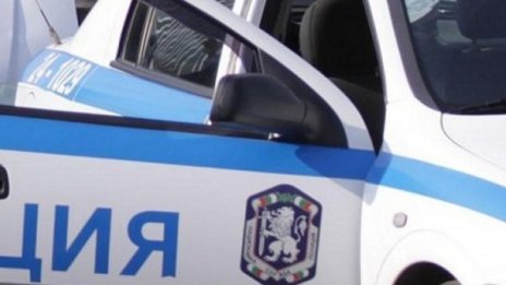 Спипаха непълнолетни, крали автомобили в Русе