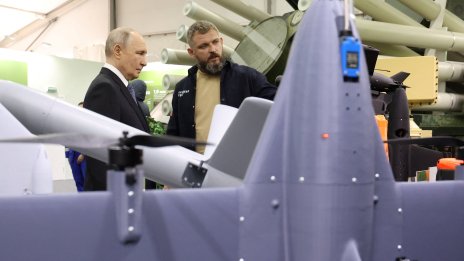Руско риалити: Ветерани и известни личности ще управляват дронове