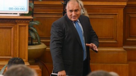 Няма да пращаме картечари на границата, най-много шофьори