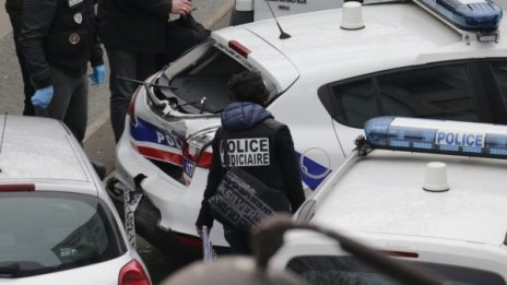 Нападението в Париж е дело на ислямисти, убедена е Льо Пен
