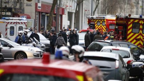 Почина полицайката, ранена в предградие на Париж