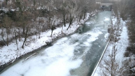 МОСВ: Реките ще останат около праговете за високи води