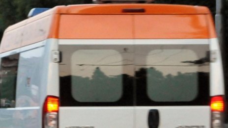 Трима маскирани пребиха 16-годишен в София