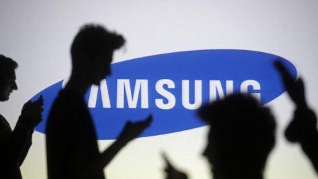Samsung проявява интерес към BlackBerry