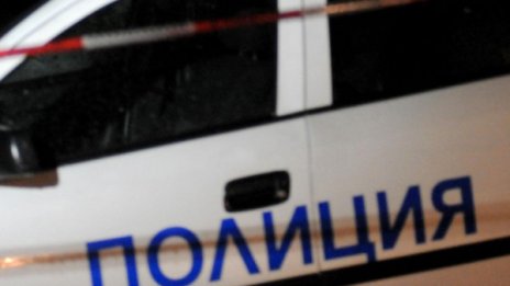 Закопчаха пиян полицай и сина му след скандал в дискотека 