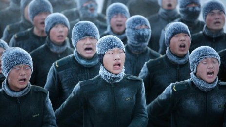 Китай забрани на военните си да имат странични доходи