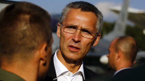 След Джон Кери властта посреща и шефа на НАТО