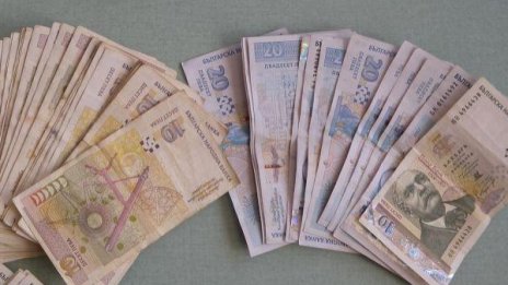 Сливенската полиция разкри три кражби за над 7 бона