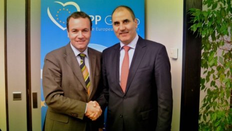 Манфред Вебер: Кабинетът "Борисов" осигури размразяването на еврофондовете