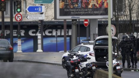 Погребаха Амеди Кулибали в град Тие