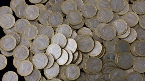 Задържаха трима, опитали да измамят старци с 15 000 лв.
