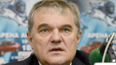 Приеха Румен Петков във ВМА