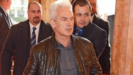 Волен Сидеров поздрави Ципрас и се сравни с него