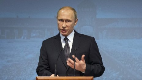Притиснат в ъгъла, Путин приема войнствено поведение
