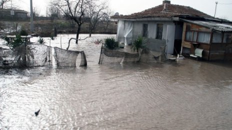 Стихията удари най-силно Смолян, Кърджали и Бургас