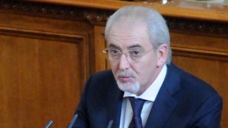 Местан: Дайте 200 млн. лв. за забавачка във всяко ромско гето