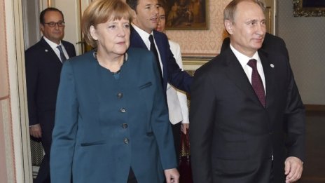 Путин е готов на конструктивни преговори с Оланд и Меркел