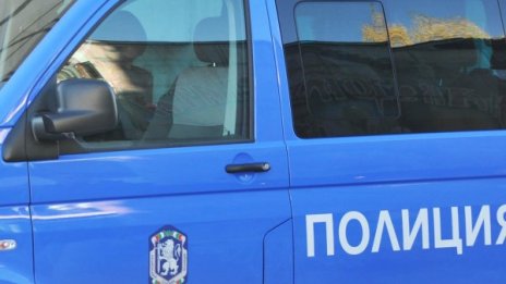 Пиян рожденик размаха резачка срещу полицаи в костинбродско село