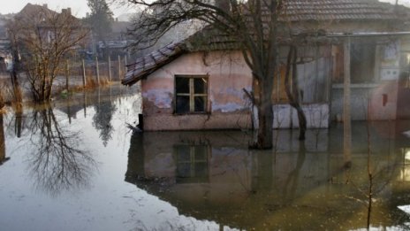 Не природата, а човекът прави бедствията
