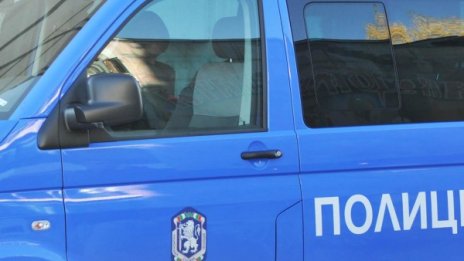 Двама рецидивисти в ареста, задържали ги при кражба в Перник