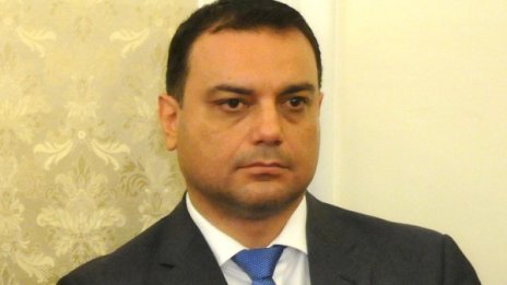Швейцарци ще търсят проблема по правителствения самолет