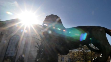 Времето в събота: Слънчево и топло