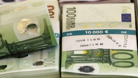 Новия дълг ни дава финансова стабилност, твърди Горанов