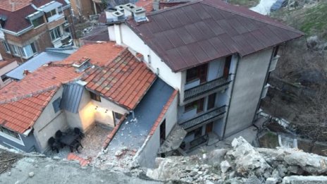 Постройката на Таксим тепе и къщите под него – незаконни?