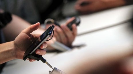 Зависими сте от GSM-а? Значи сте емоционално нестабилни