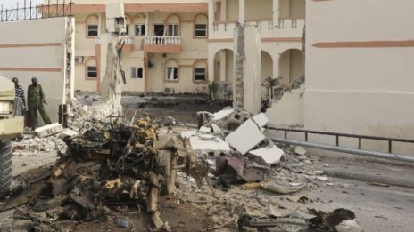 Двайсет души бяха убити при нападение срещу хотел в сомалийската столица