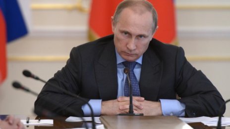 Путин се закани: Ще намерим отговор на всеки натиск отвън