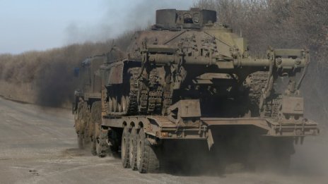 Руска бронирана техника нахлула в Украйна