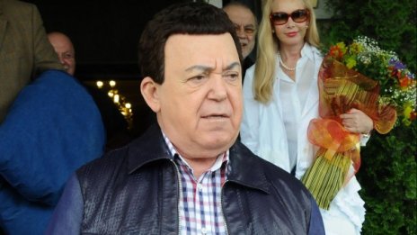 Кобзон ни съжали за сляпото подчинение на САЩ