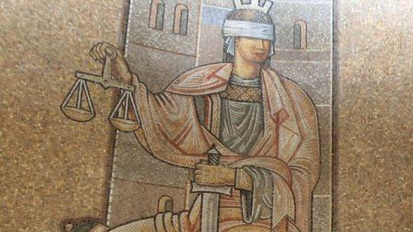 Задържаха мъж от Сливница, опитал да избегне правосъдието 