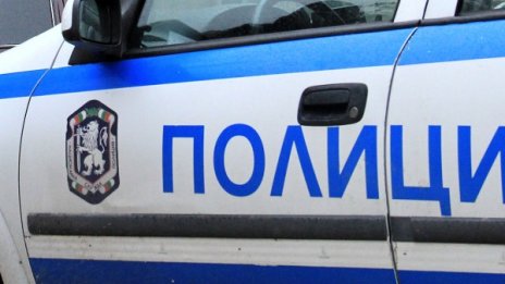 Полуремарке се обърна, затрудни движението по "Тракия"