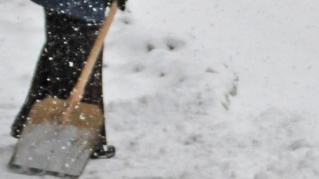 107 машини в готовност да чистят София 