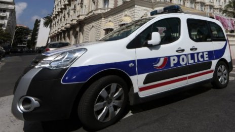Отмъкнаха бижута за 9 млн. евро при обир във Франция