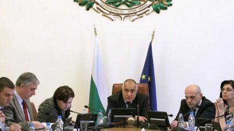 Пращаме до 21 военни в мисията на НАТО "Решителна подкрепа"