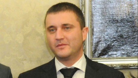 Фондът за гарантиране на влоговете предлага временен синдик в КТБ 