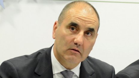 Трябва да правим политика, водeща до стабилно управление