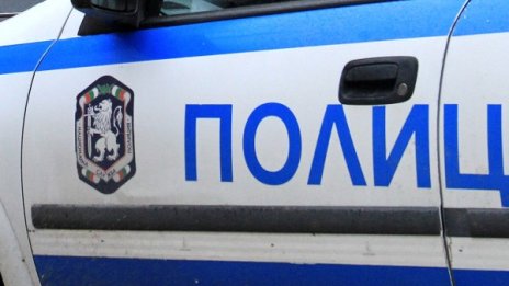 Ядосан съпруг удари полицай, не дава семейния дом на жена си