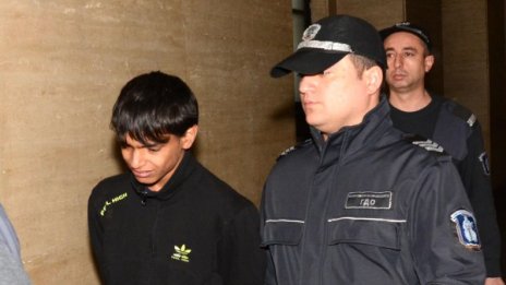 Оставиха в ареста 15-годишния Мартин, обвинен за убийство 